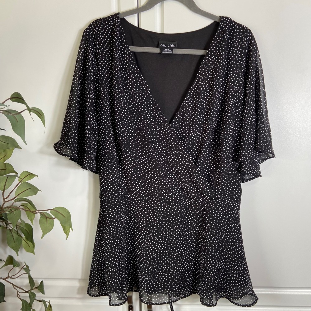 City Chic Womens Black Polka Dot Faux Wrap Flutter Sleeve Peplum Top Size M/18